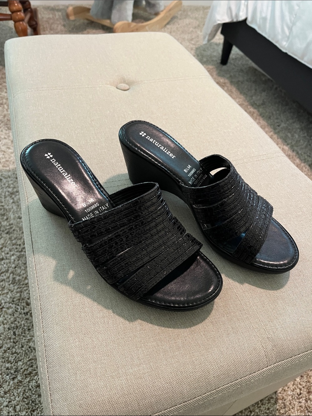 Women’s Naturalizer Black Wedge Sandals